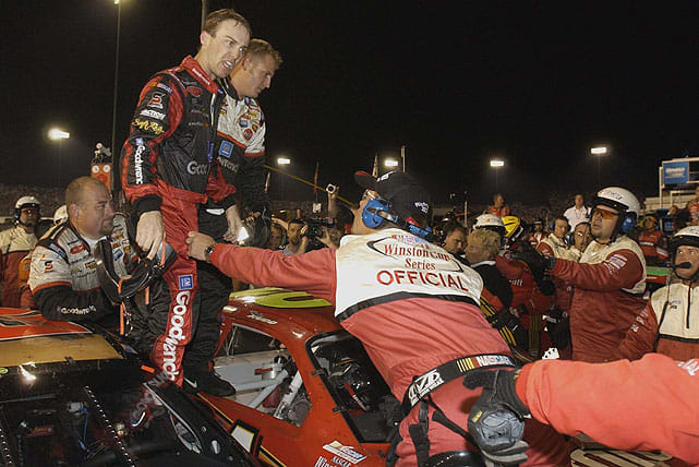 Harvick-brawl.jpg